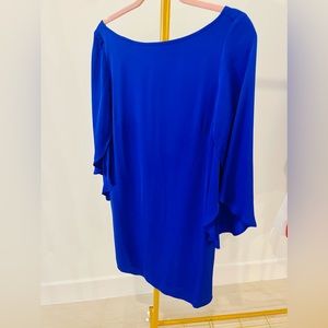 Milly shift dress in royal blue with flowy sleeves. Short, above knees.
